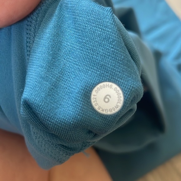 Lululemon align leggings - Picture 3 of 5